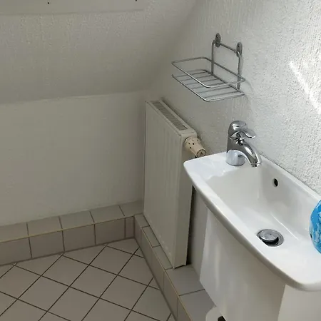 17 4, Weidenweg 22 D *